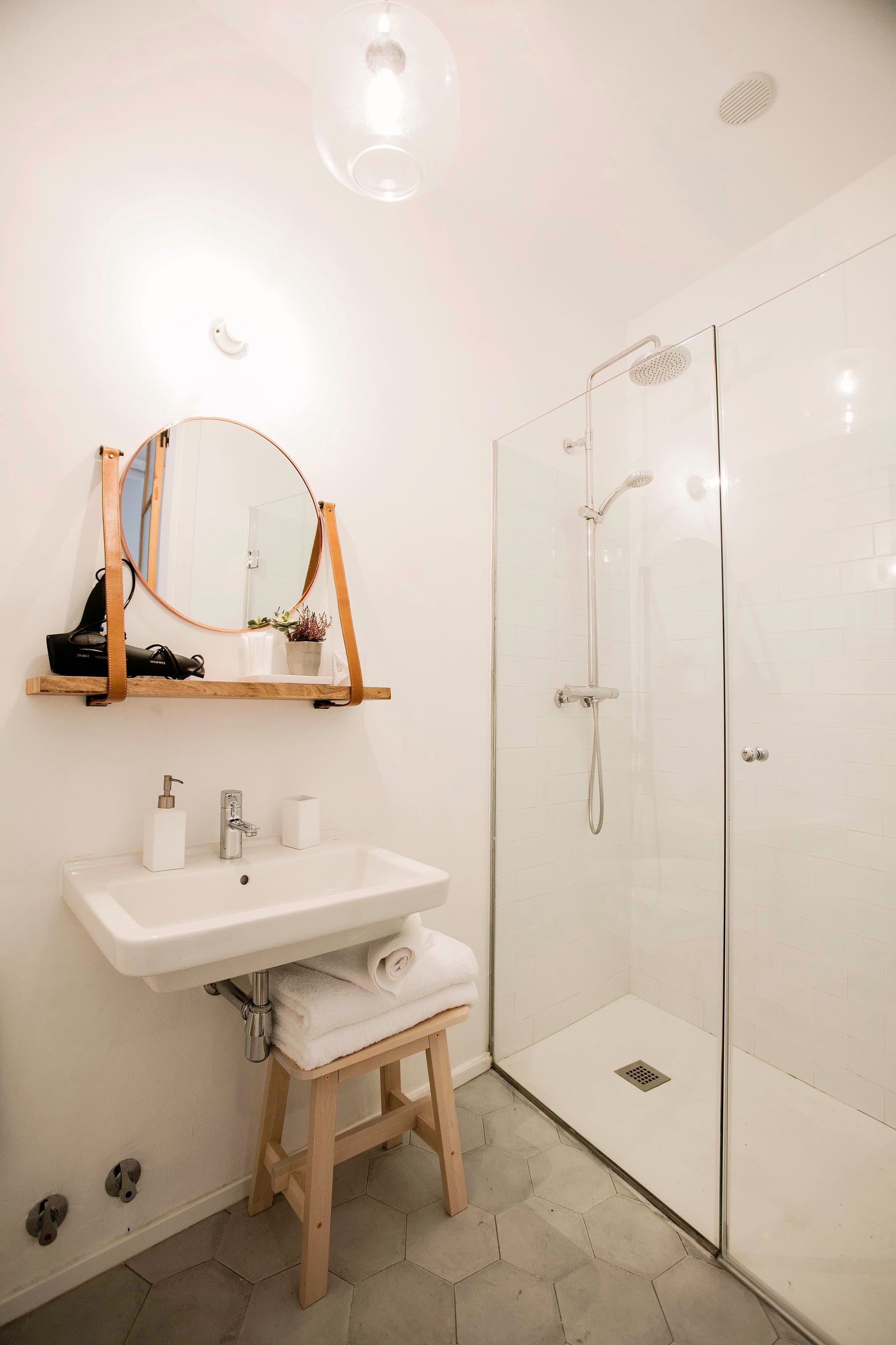 Stylish Suite 7